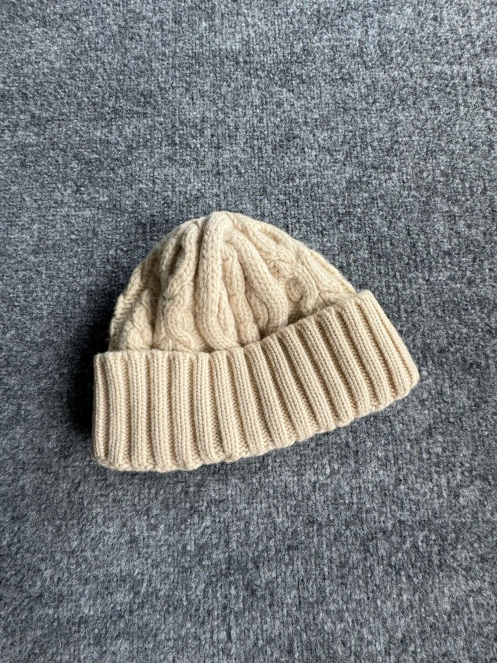 GAP 100% Lambswool Cable Knit Beanie Cream Beige Adult ONE Size